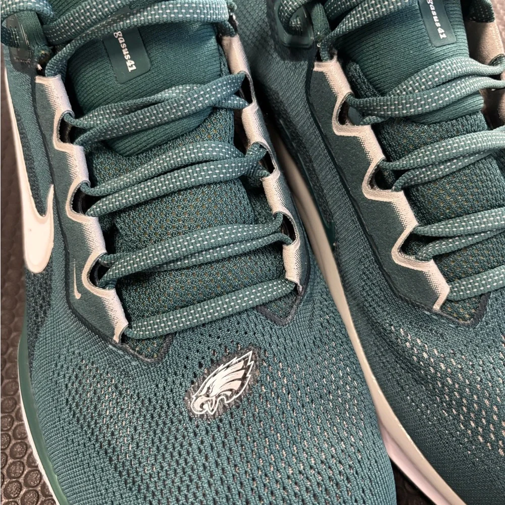 Nike Green Philadelphia Eagles Mesh Sneakers with White Swoosh - Picture 4 of 9
